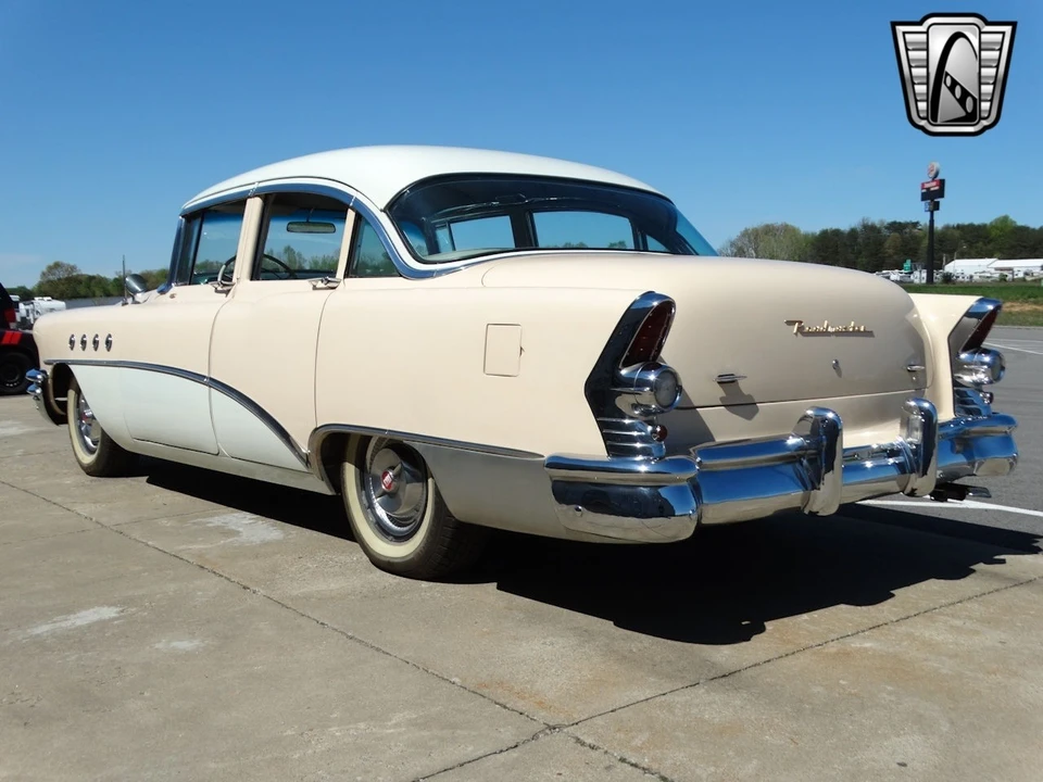 1955 Buick Roadmaster - Image 7 of 21