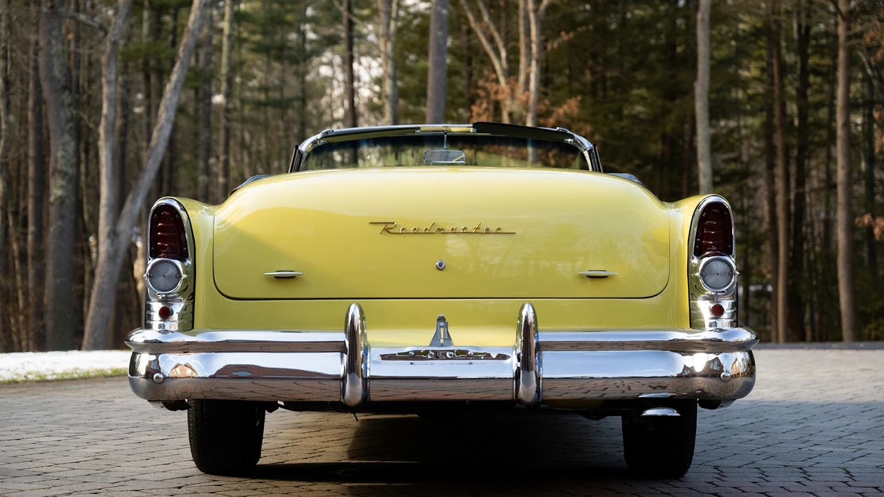 1955 Buick Roadmaster - Image 15 of 31
