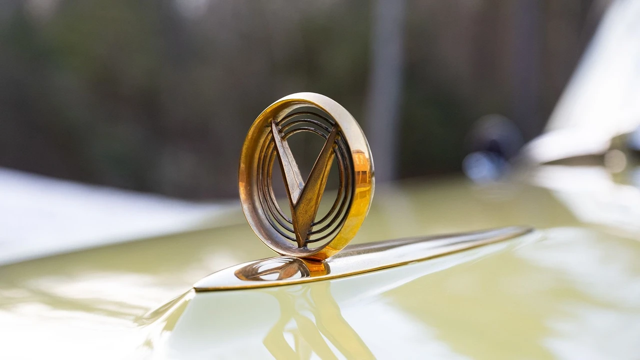 1955 Buick Roadmaster - Image 24 of 31