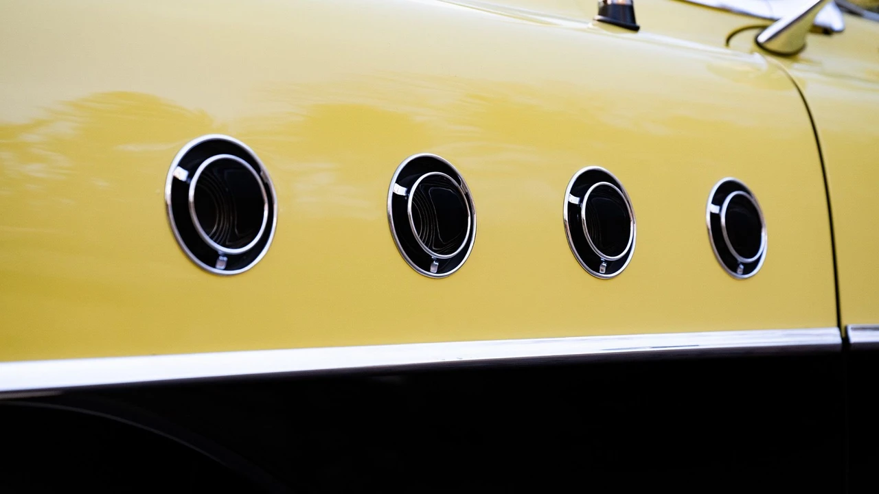 1955 Buick Roadmaster - Image 22 of 31