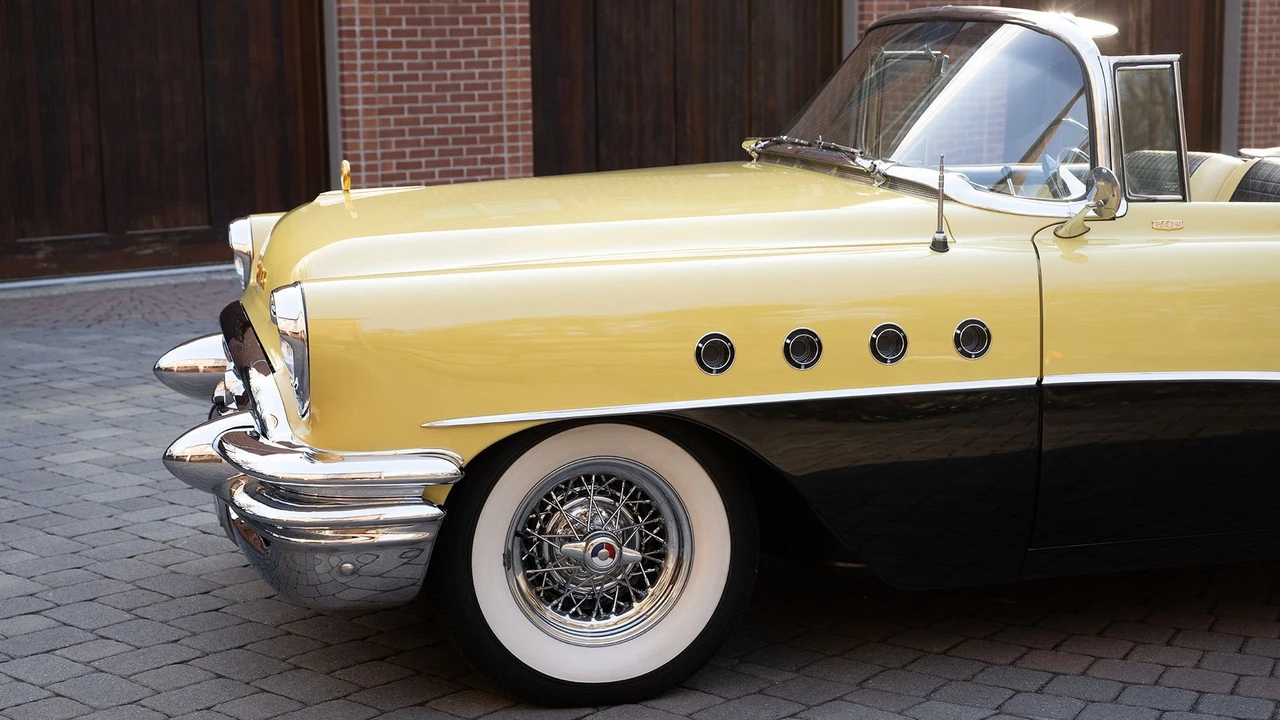 1955 Buick Roadmaster - Image 28 of 31