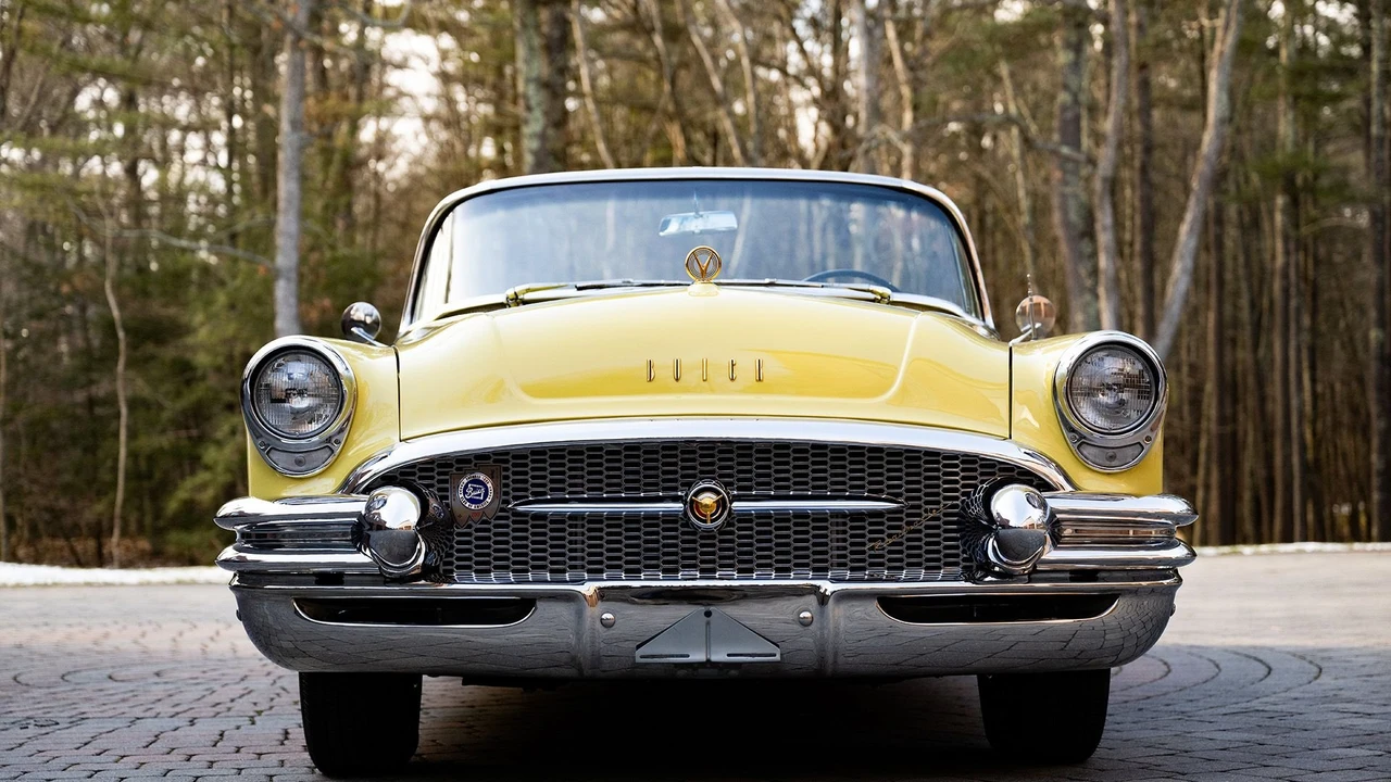 1955 Buick Roadmaster - Image 14 of 31