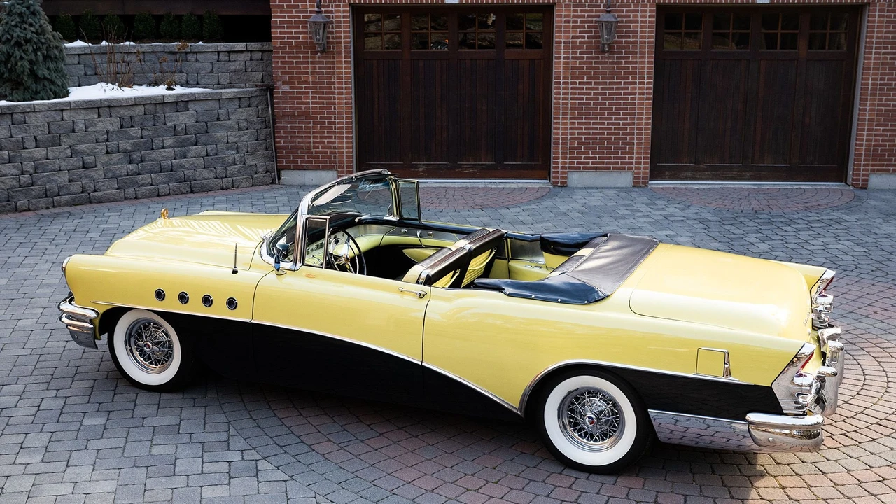 1955 Buick Roadmaster - Image 17 of 31