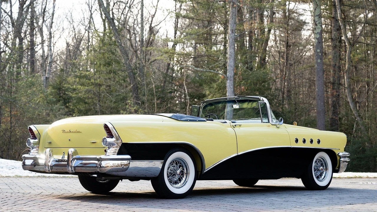 1955 Buick Roadmaster - Image 16 of 31