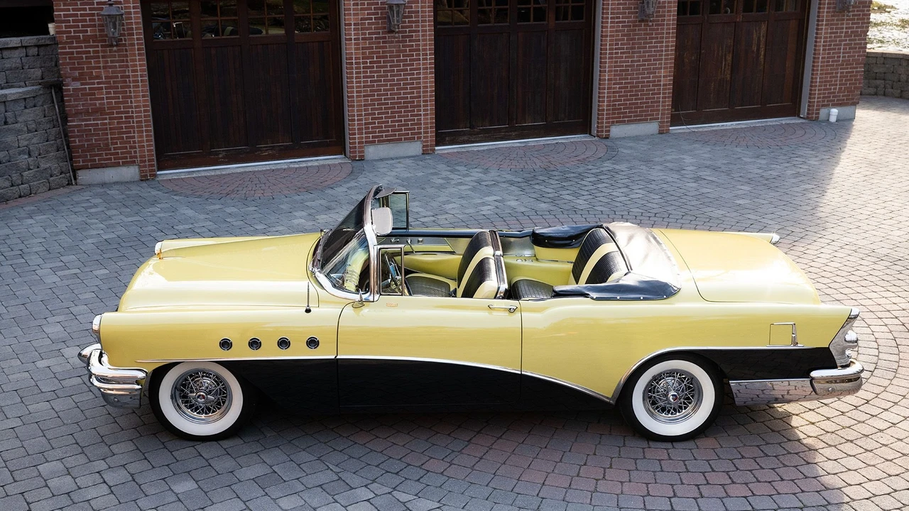 1955 Buick Roadmaster - Image 5 of 31