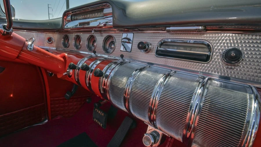 1955 Buick Roadmaster - Image 6 of 12