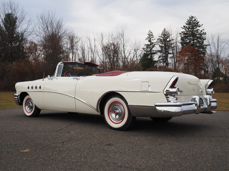 1955 Buick Roadmaster - Image 18 of 31