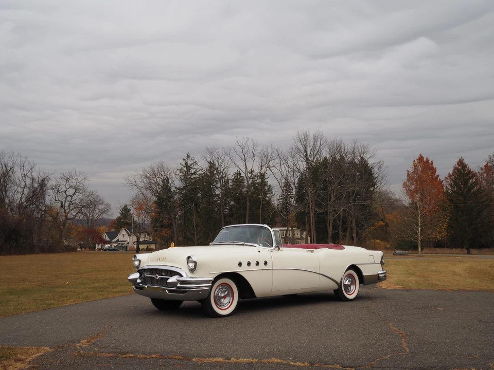 1955 Buick Roadmaster - Image 2 of 31