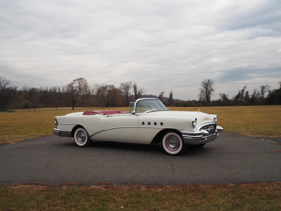 1955 Buick Roadmaster - Image 4 of 31