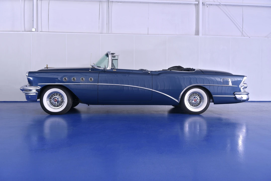1955 Buick Roadmaster - Image 4 of 31