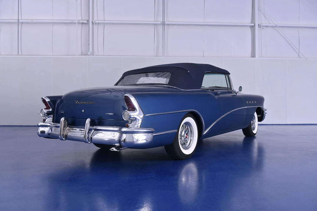 1955 Buick Roadmaster - Image 7 of 31