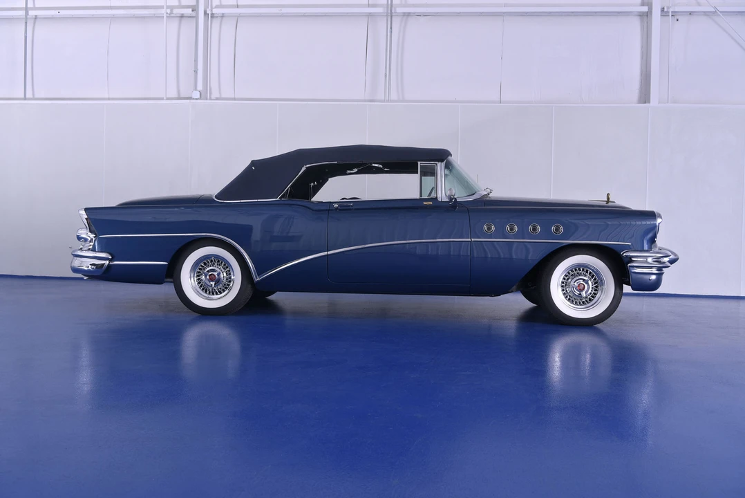 1955 Buick Roadmaster - Image 6 of 31