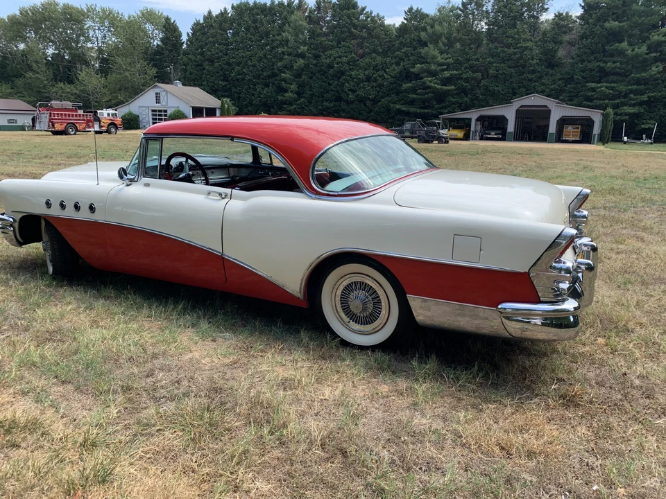 1955 Buick Roadmaster - Image 7 of 31