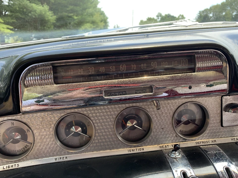 1955 Buick Roadmaster - Image 20 of 31