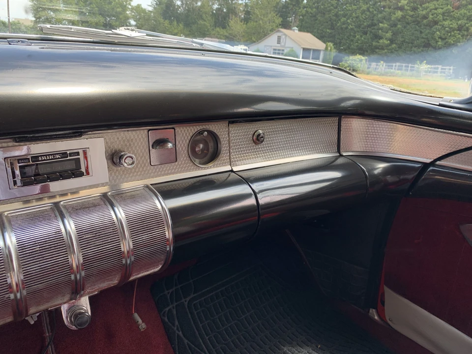 1955 Buick Roadmaster - Image 23 of 31