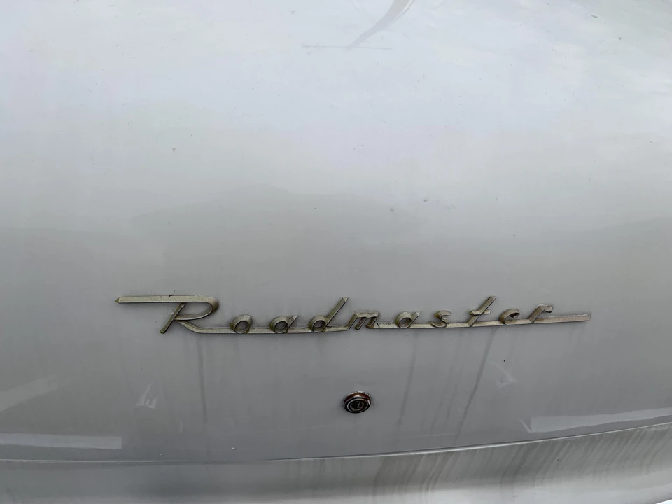 1955 Buick Roadmaster - Image 13 of 31