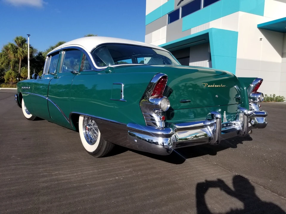 1955 Buick Roadmaster - Image 6 of 31
