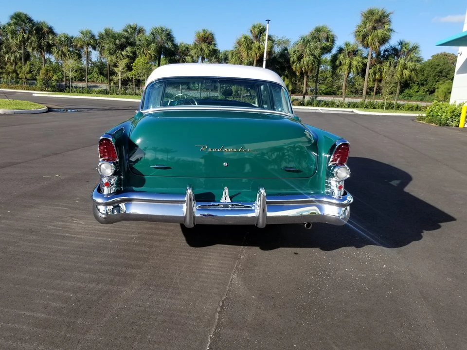 1955 Buick Roadmaster - Image 5 of 31