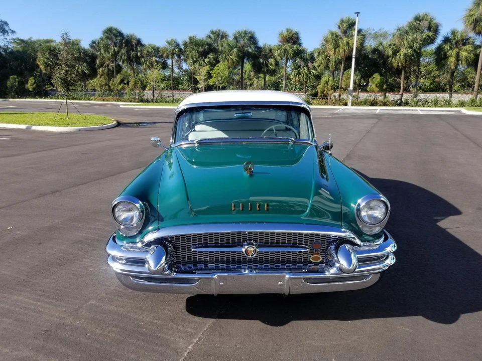 1955 Buick Roadmaster - Image 9 of 31