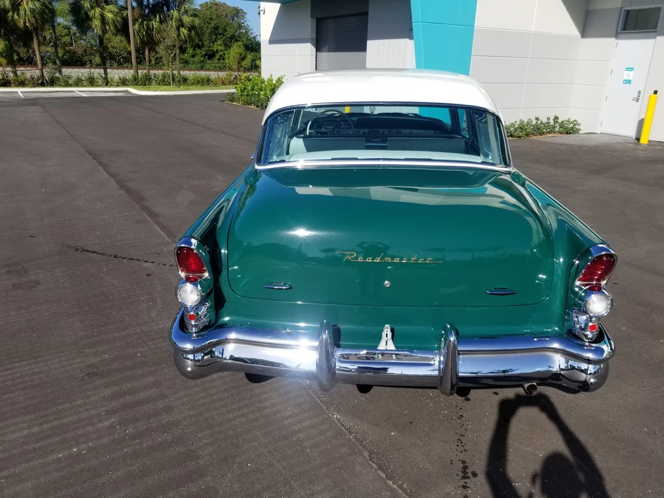 1955 Buick Roadmaster - Image 13 of 31