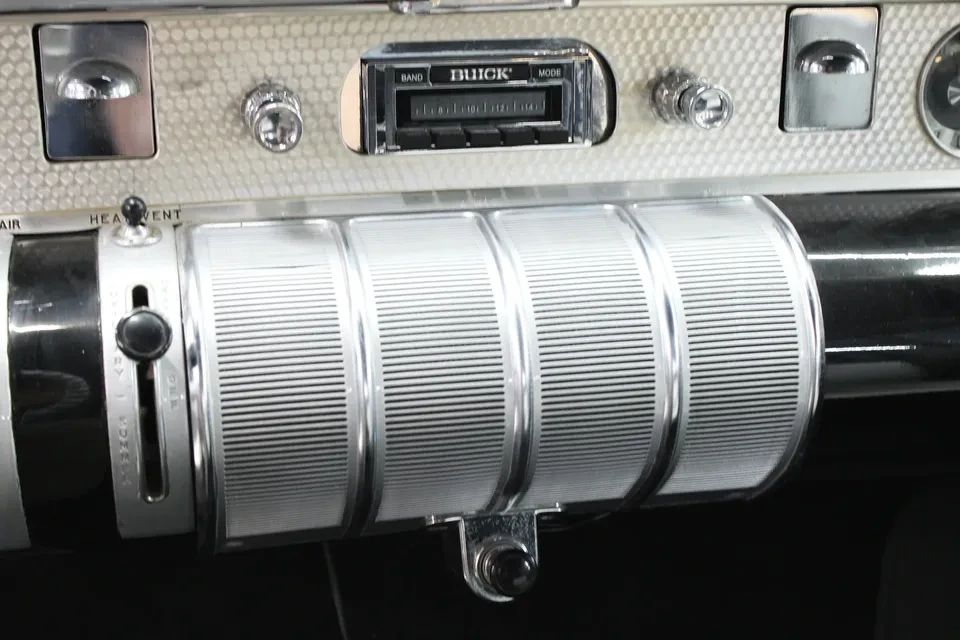 1955 Buick Roadmaster - Image 13 of 20