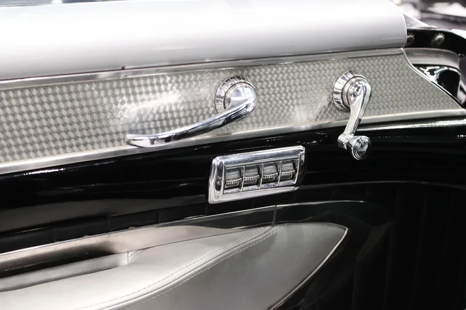1955 Buick Roadmaster - Image 14 of 20