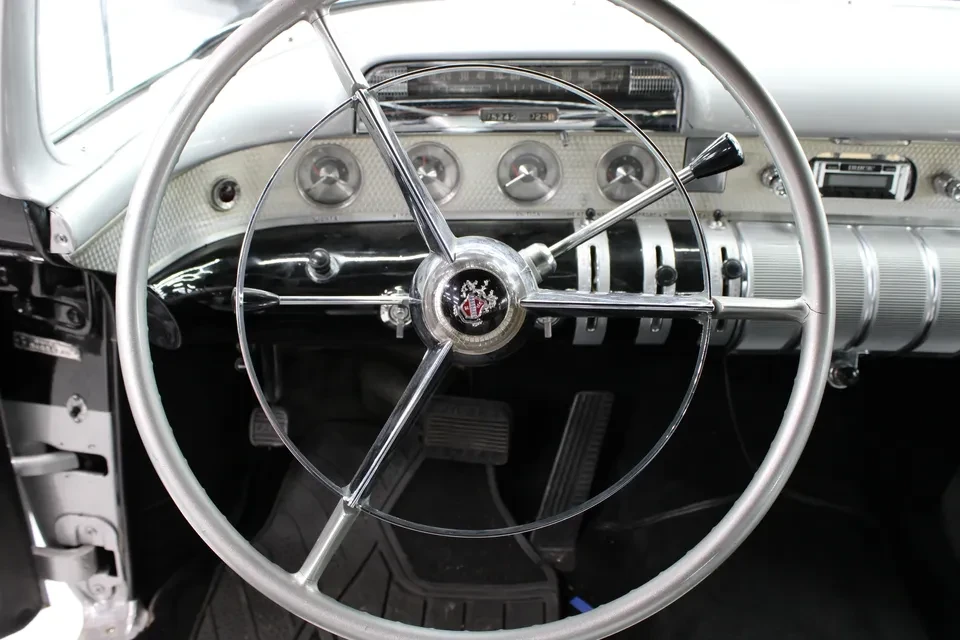 1955 Buick Roadmaster - Image 15 of 20