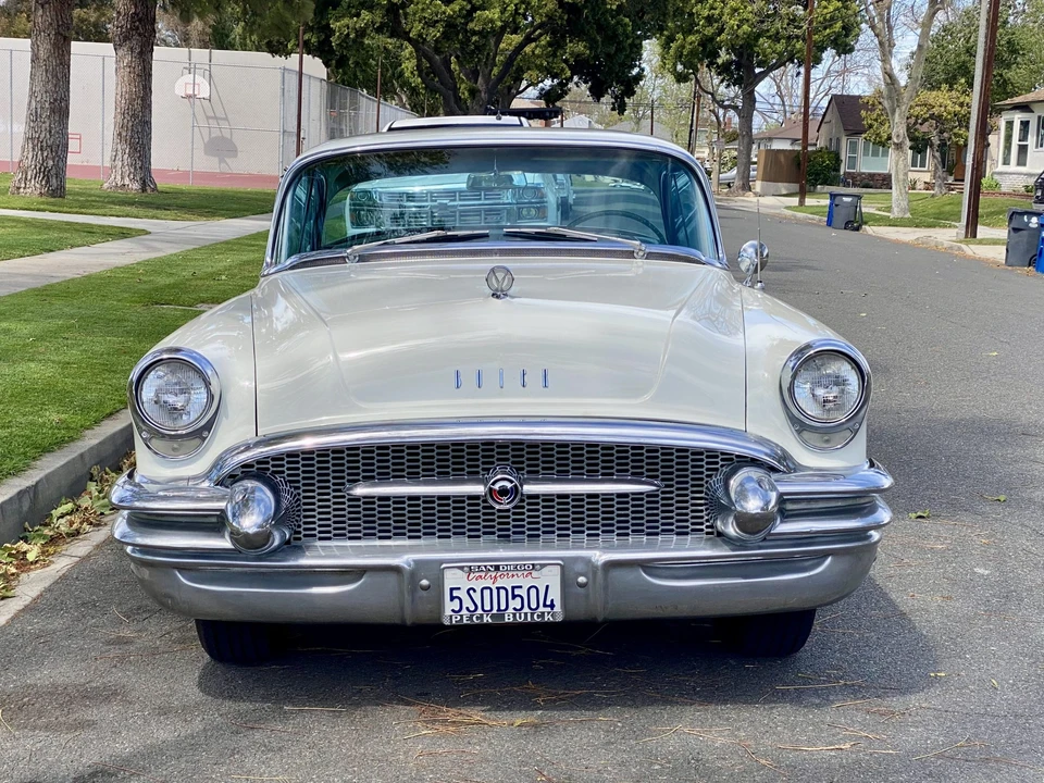 1955 Buick Super - Image 24 of 31
