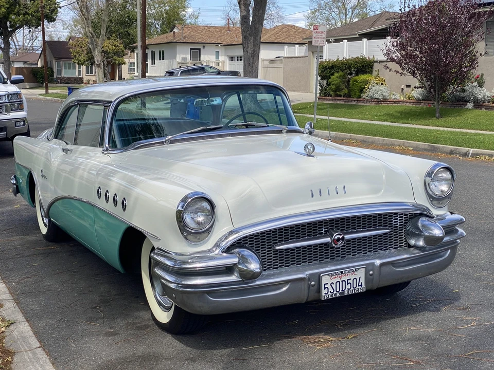 1955 Buick Super - Image 23 of 31
