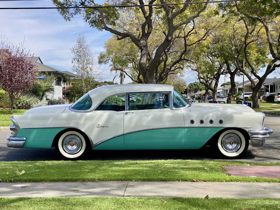 1955 Buick Super - Image 22 of 31