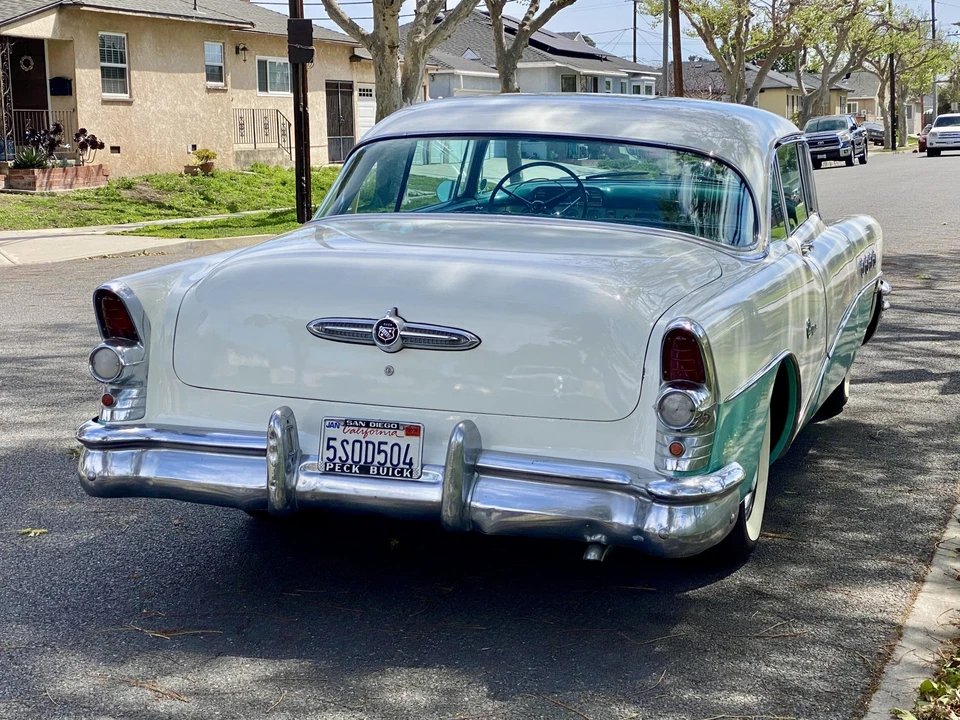 1955 Buick Super - Image 15 of 31