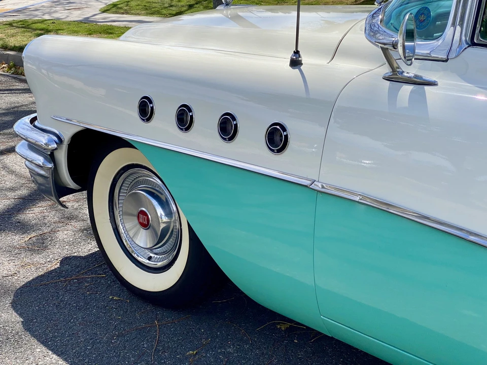 1955 Buick Super - Image 27 of 31