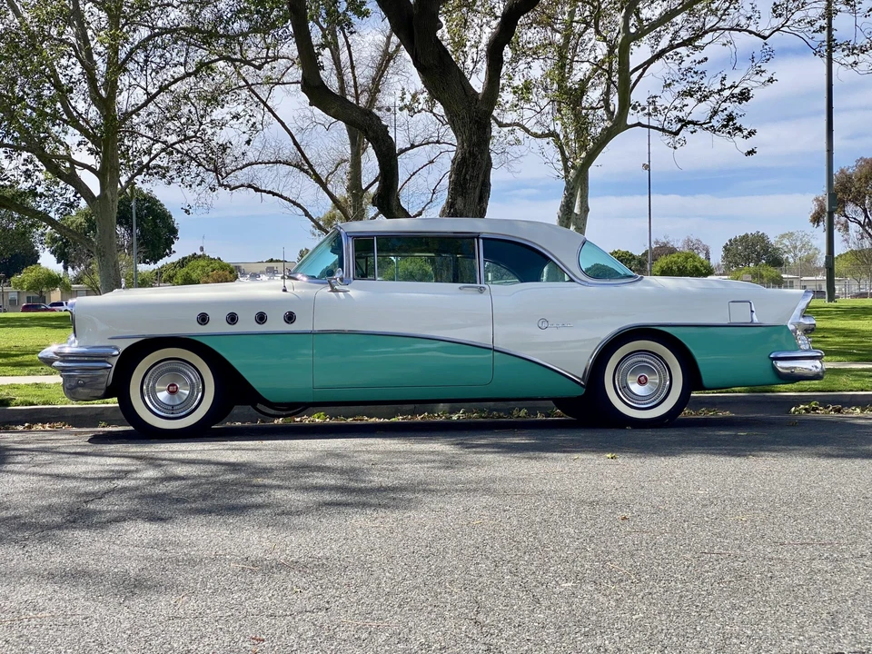 1955 Buick Super - Image 9 of 31