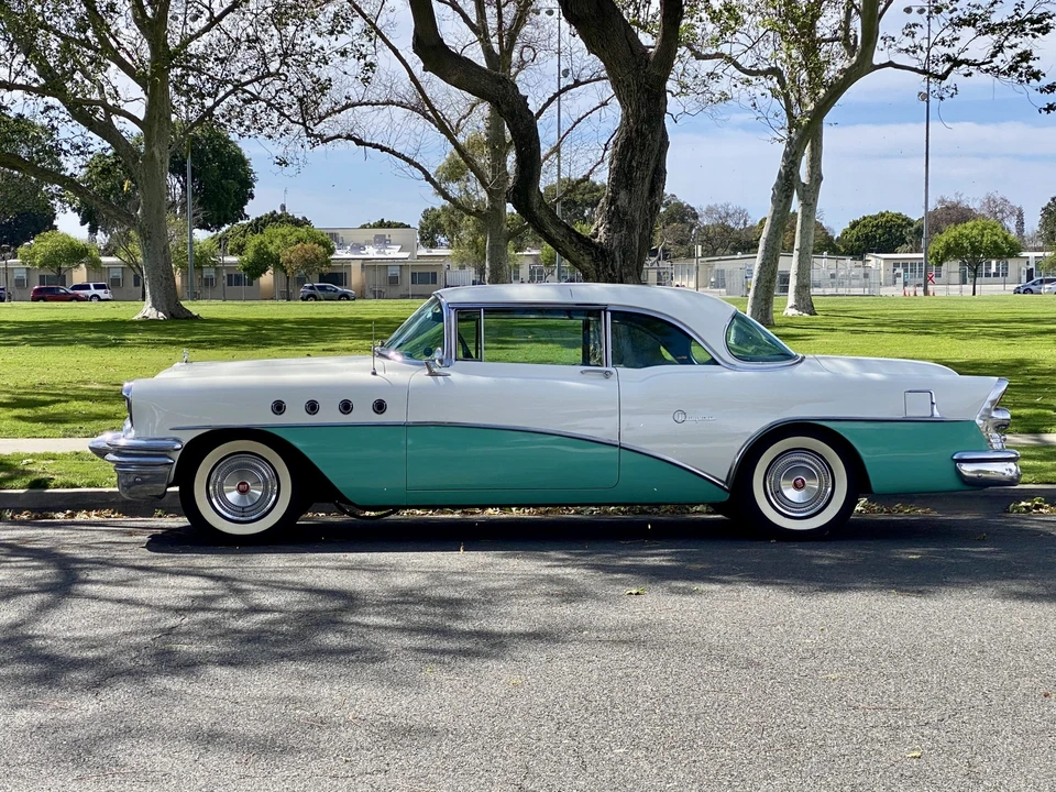 1955 Buick Super - Image 8 of 31