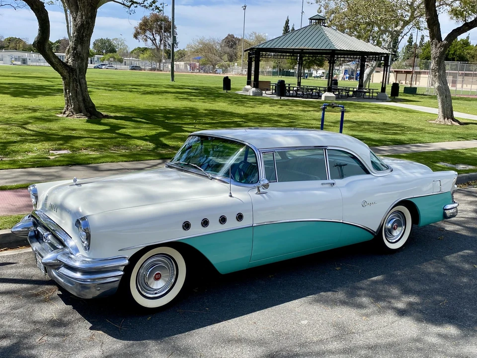 1955 Buick Super - Image 5 of 31
