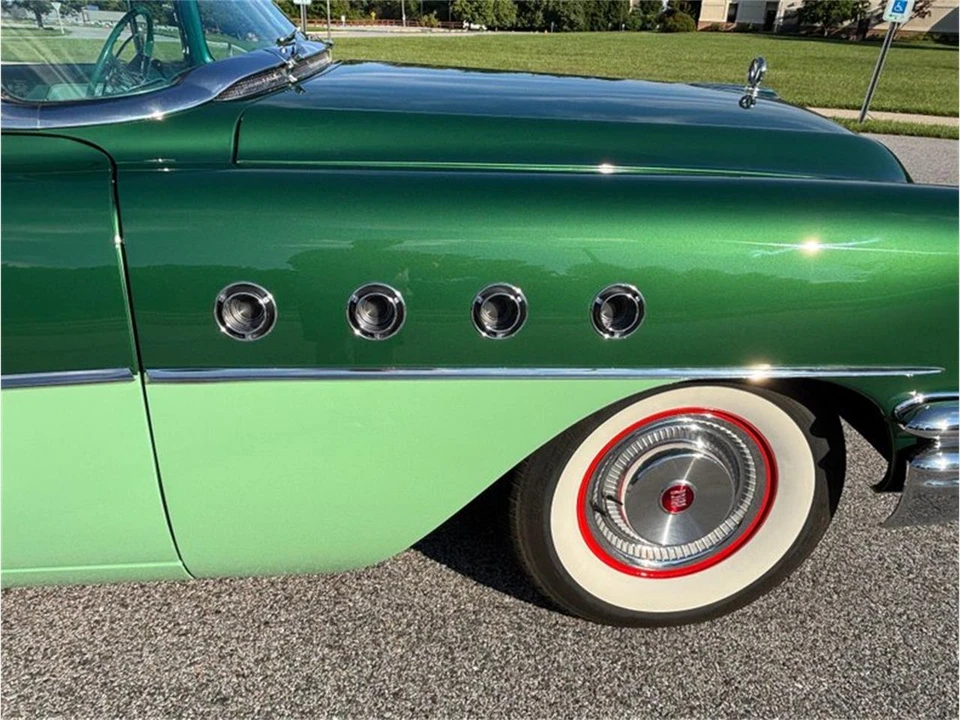 1955 Buick Super - Image 28 of 31
