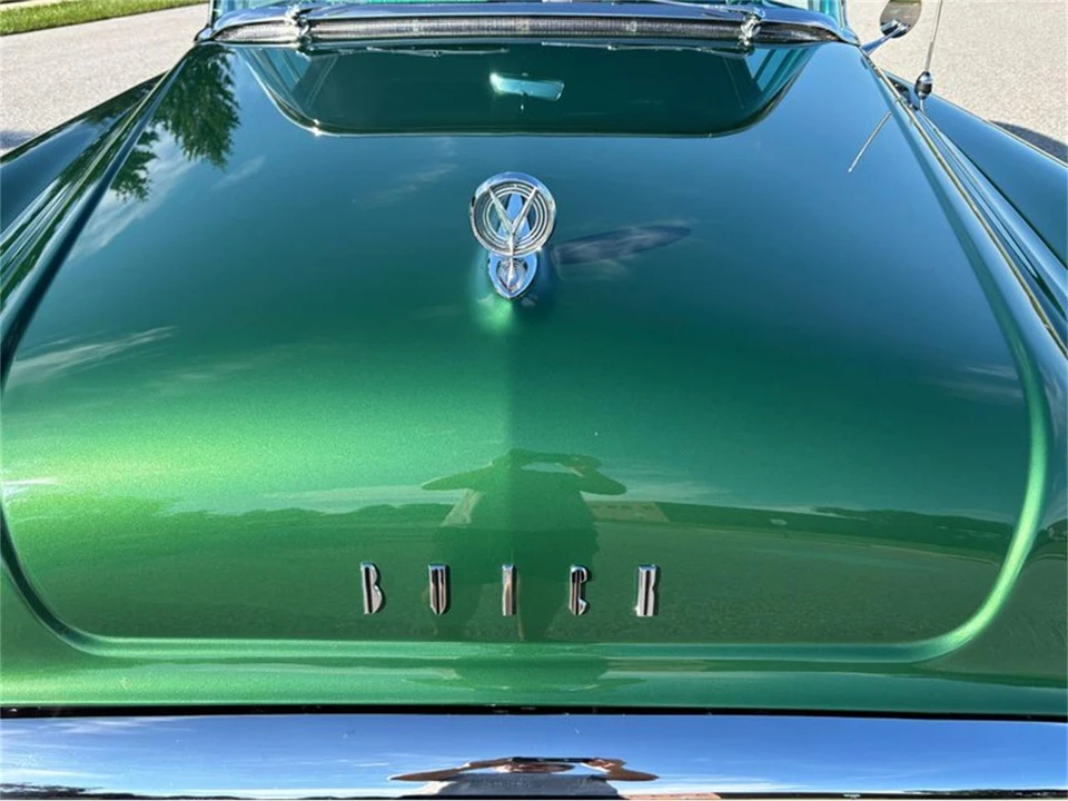 1955 Buick Super - Image 18 of 31
