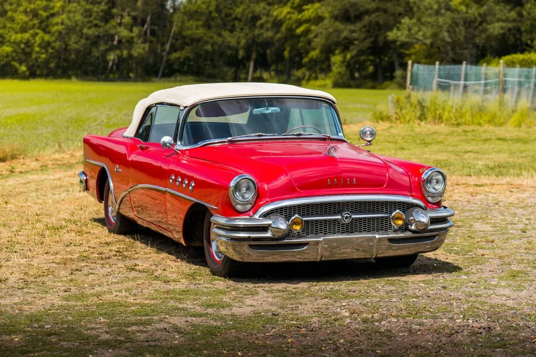 1955 Buick Super - Image 8 of 31