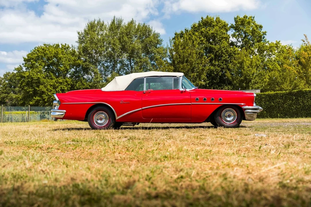 1955 Buick Super - Image 4 of 31