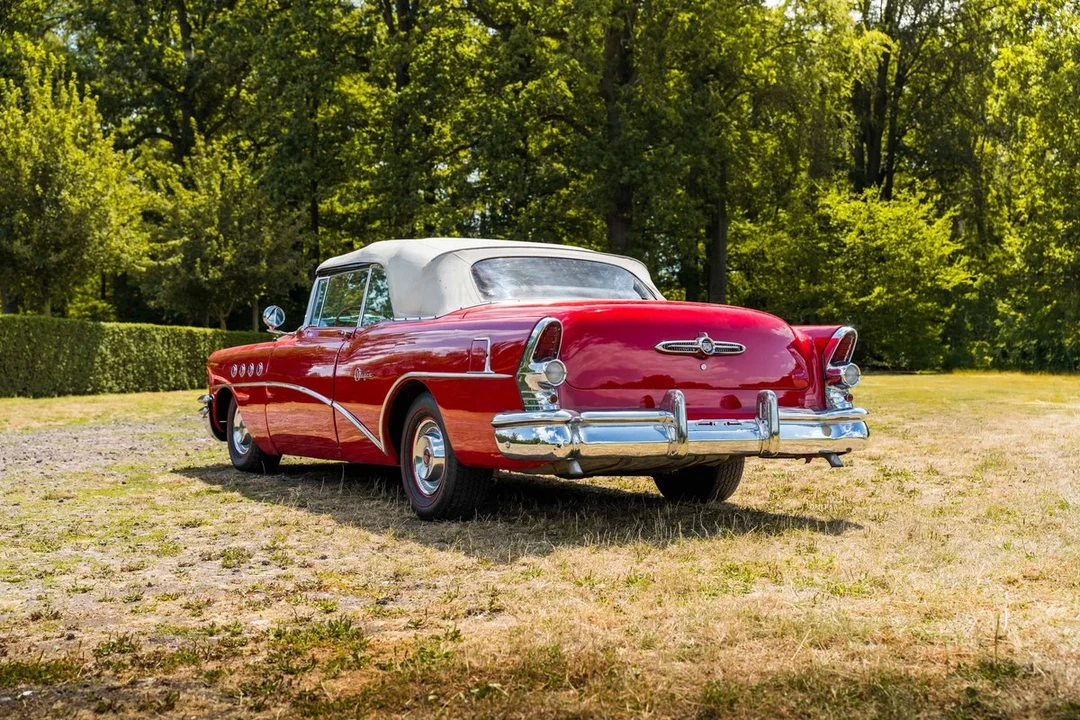 1955 Buick Super - Image 5 of 31