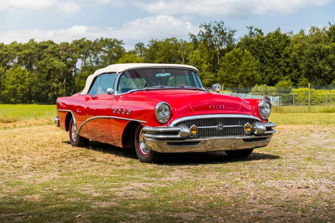 1955 Buick Super - Image 16 of 31