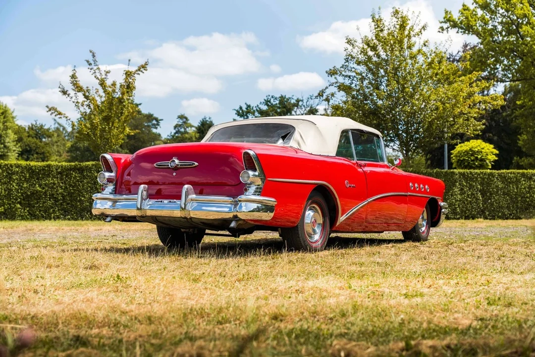 1955 Buick Super - Image 15 of 31