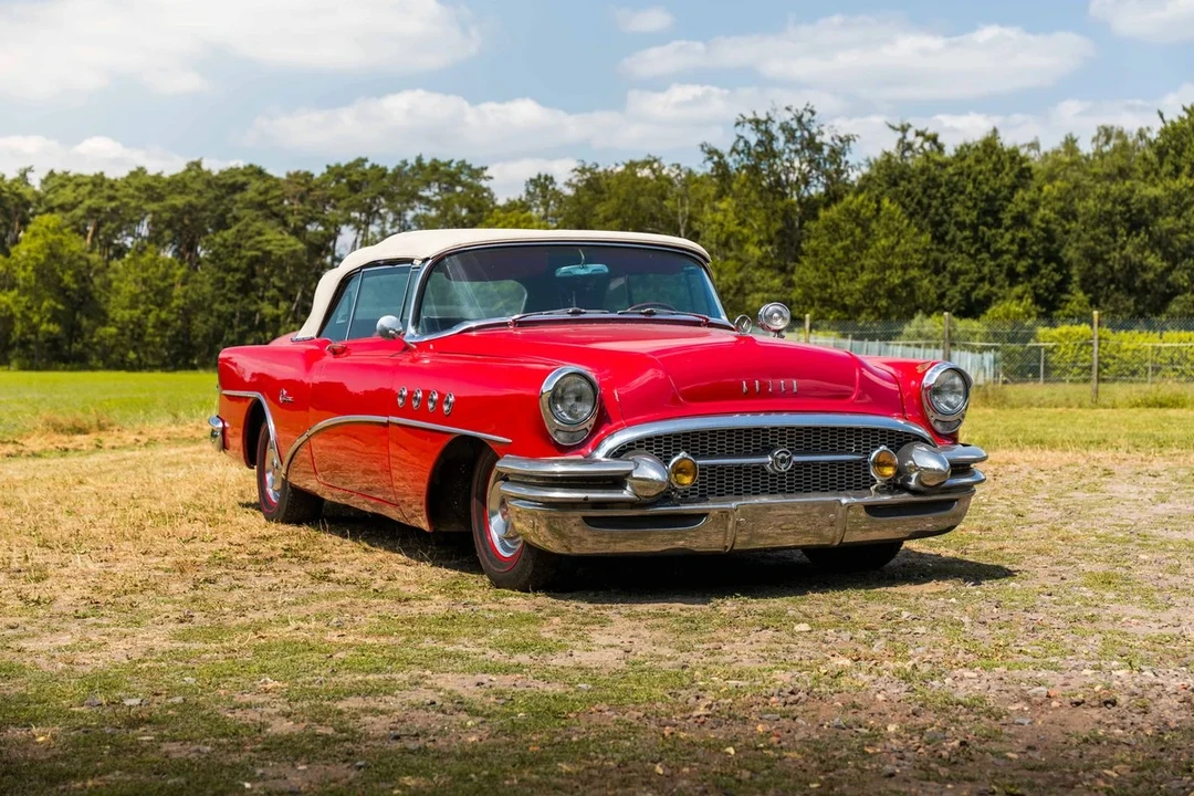 1955 Buick Super - Image 14 of 31