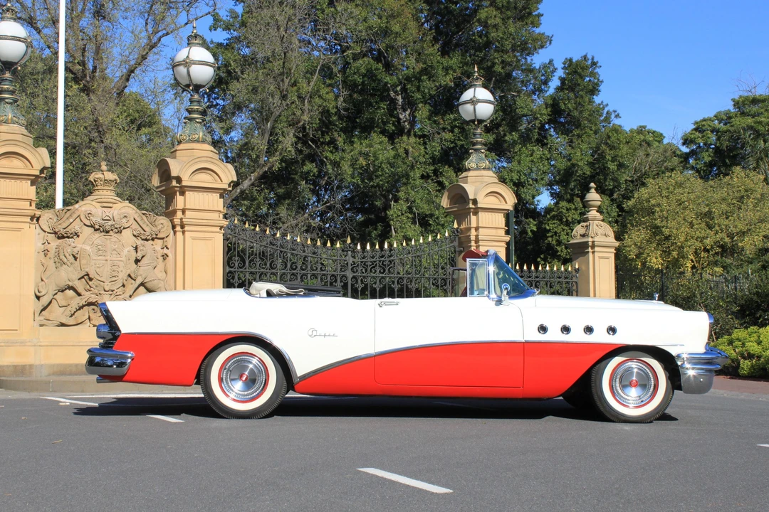 1955 Buick Super - Image 7 of 9