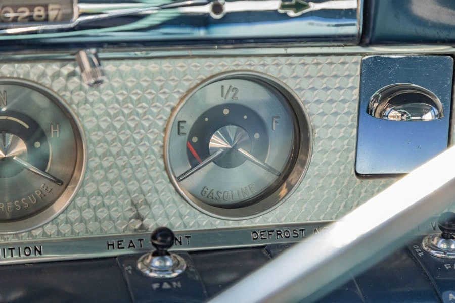 1955 Buick Super - Image 25 of 31