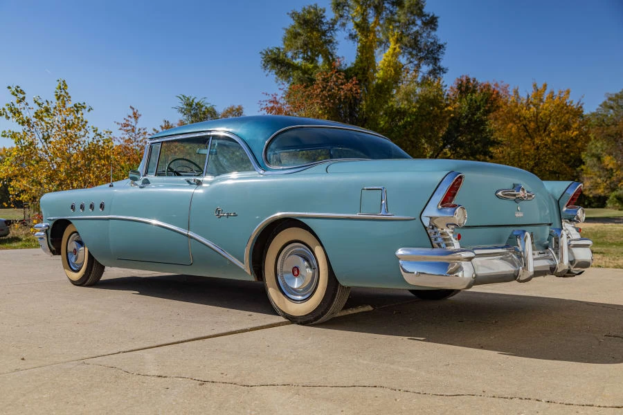 1955 Buick Super - Image 15 of 31