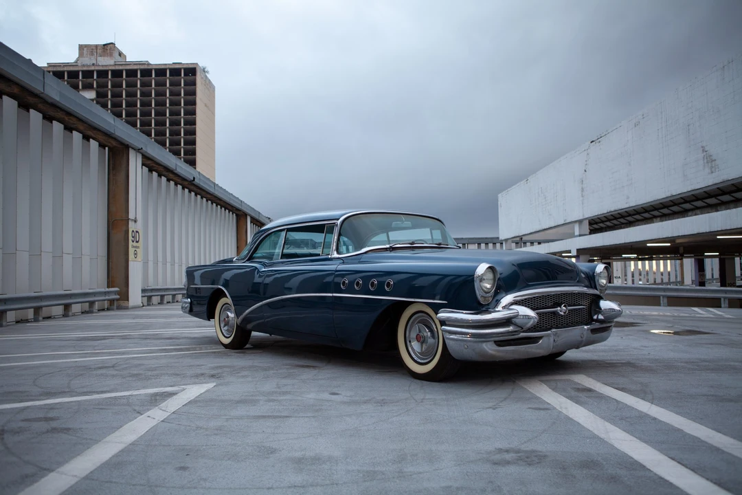 1955 Buick Super - Image 16 of 31