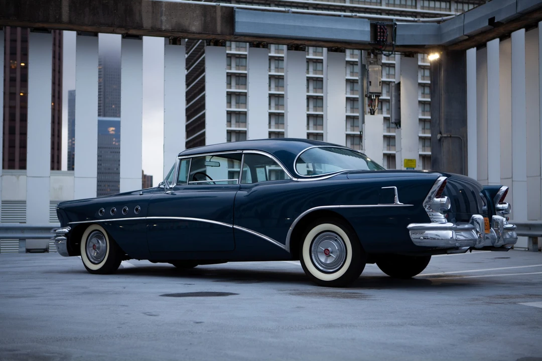 1955 Buick Super - Image 8 of 31