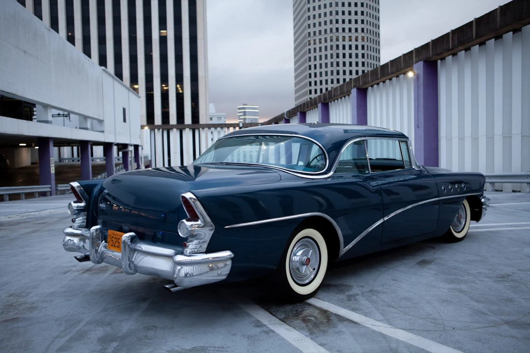 1955 Buick Super - Image 12 of 31