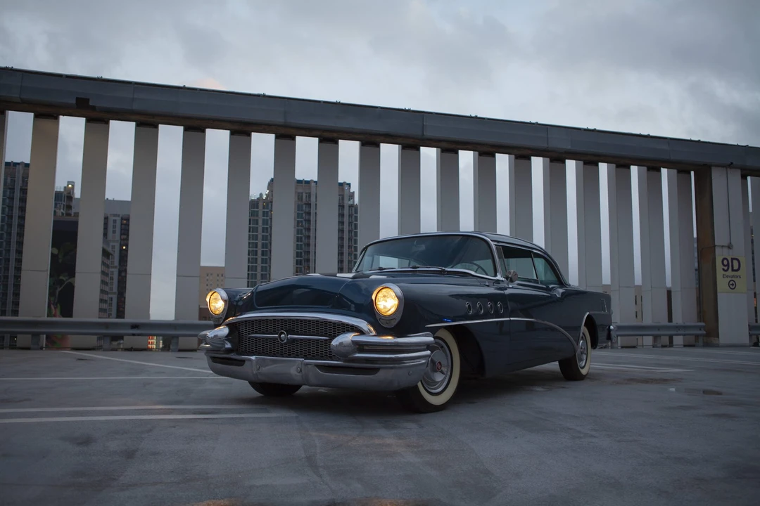 1955 Buick Super - Image 27 of 31